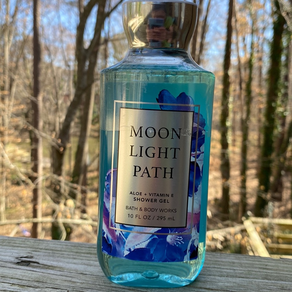 MOON LIGHT PATH SHOWER GEL